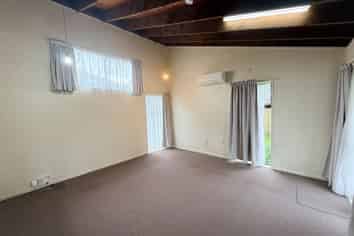 511b Richardson Road, Mount Roskill