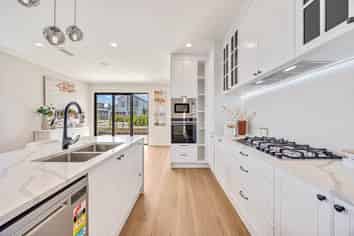 40 Parkmore Drive, Karaka