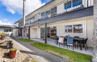 6/415 Port Road, Whangamata