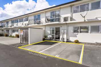 6/415 Port Road, Whangamata