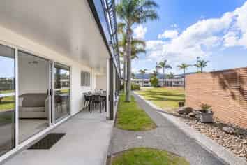 6/415 Port Road, Whangamata