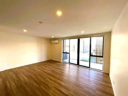 101/7 Newelm Lane, Flat Bush