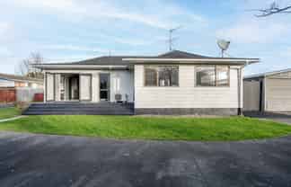 20 Station Road, Takanini