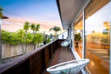 1/4 Richards Avenue, Forrest Hill