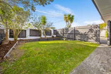 1/4 Richards Avenue, Forrest Hill