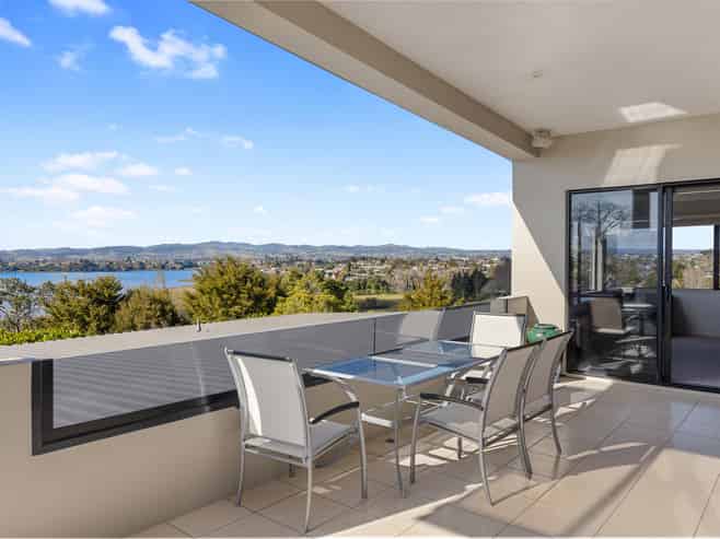 3/228 Grange Road, Otumoetai