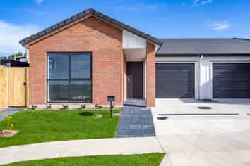 7 Waruhia Crescent, Rototuna North
