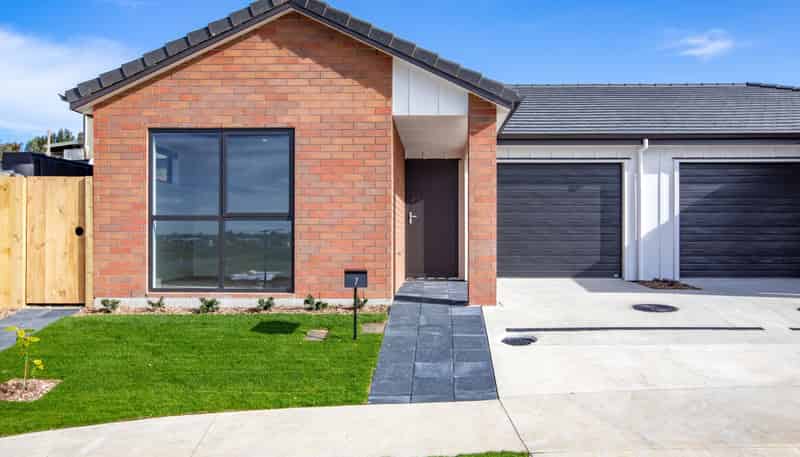 7 Waruhia Crescent, Rototuna North