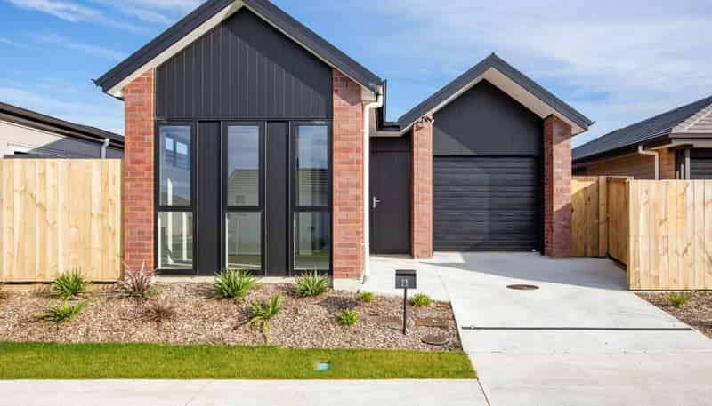 23 Waruhia Crescent, Rototuna North