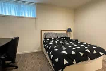 Room C/ 5B Queen Street, North Dunedin