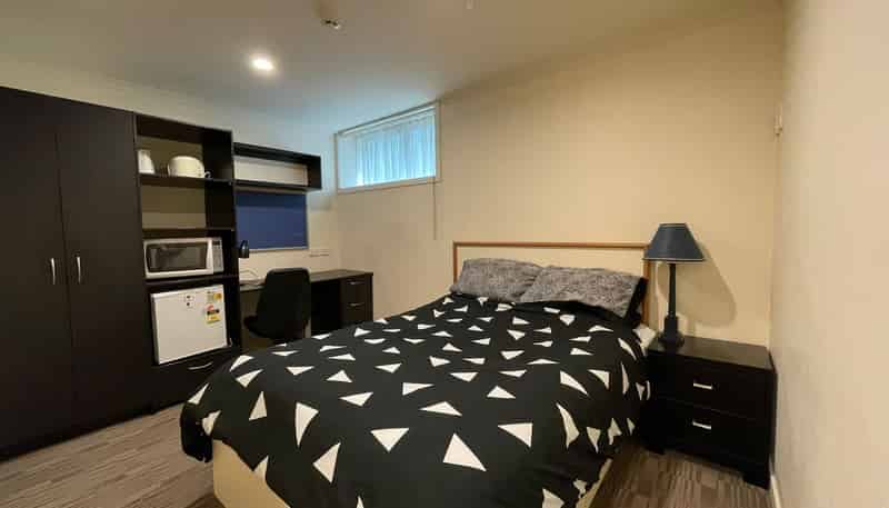 Room C/ 5B Queen Street, North Dunedin