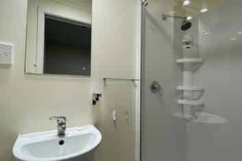 Room C/ 5B Queen Street, North Dunedin