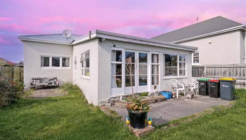 42 Hargest Crescent, Saint Kilda