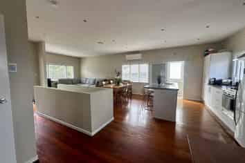 26 Dallinghoe Crescent, Milford