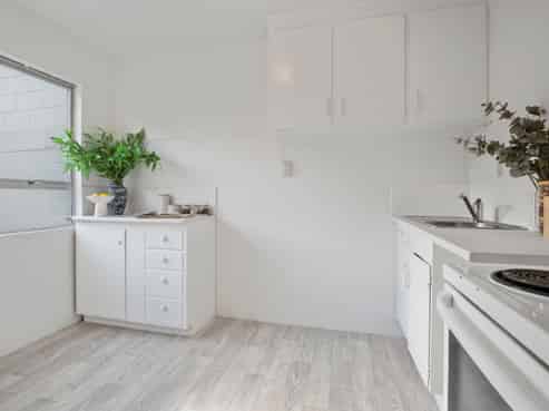 2/75 Taumata Road, Sandringham