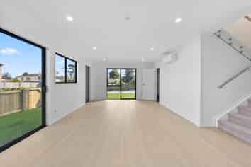 8A Neems Place, Manurewa