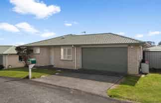 41/8 Village Place, Tuakau