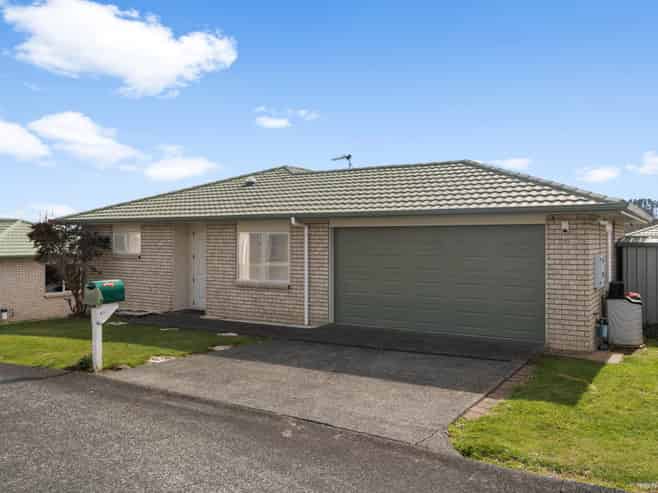 41/8 Village Place, Tuakau