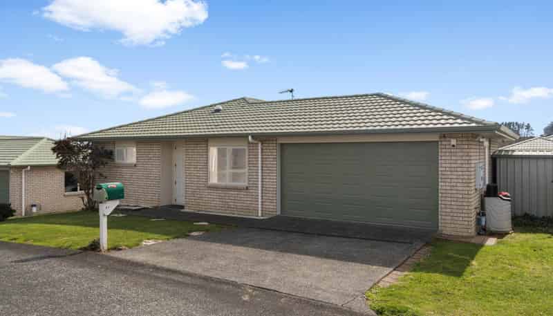 41/8 Village Place, Tuakau