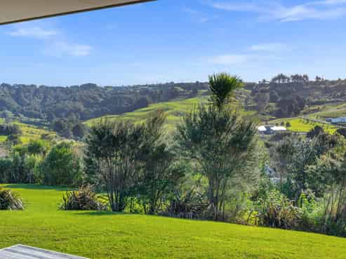 82 Daniel Parade, Mangawhai