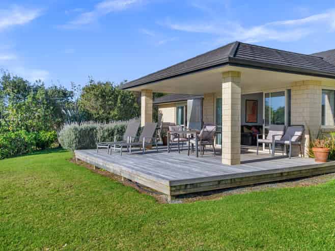 82 Daniel Parade, Mangawhai