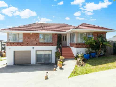4237 Great North Road, Glendene