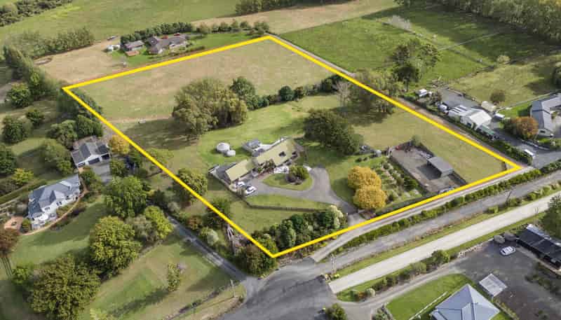 143 Top Road, Dairy Flat