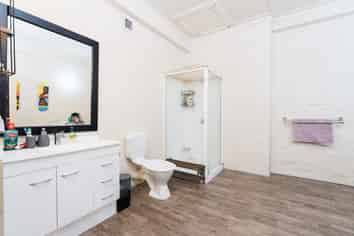 Attractive investment in Warehouse Precinct