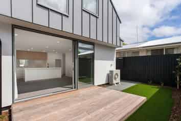 33 Oxley Avenue, Saint Albans