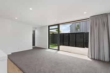 33 Oxley Avenue, Saint Albans