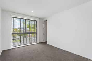 33 Oxley Avenue, Saint Albans