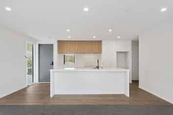 33 Oxley Avenue, Saint Albans