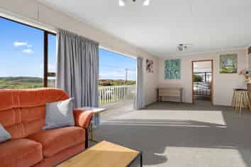 758A Papamoa Beach Road, Papamoa