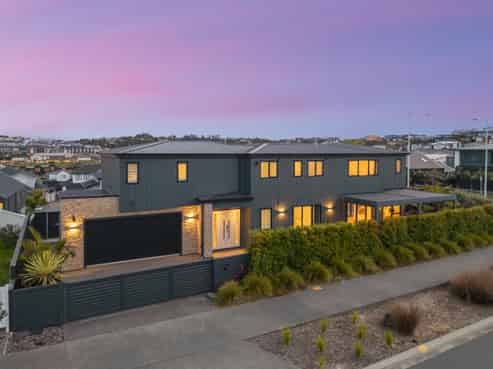 2 Hanikura Street, Long Bay