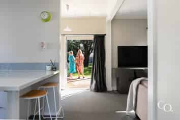 8 Tomoana Road, Mahora