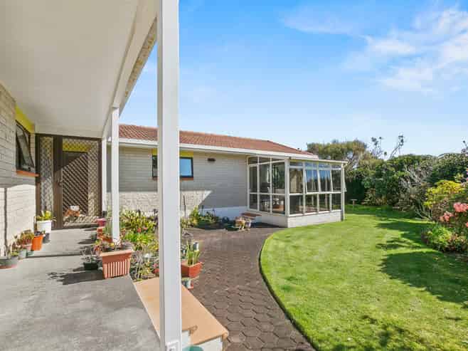 53 McFarlane Street, Oakura
