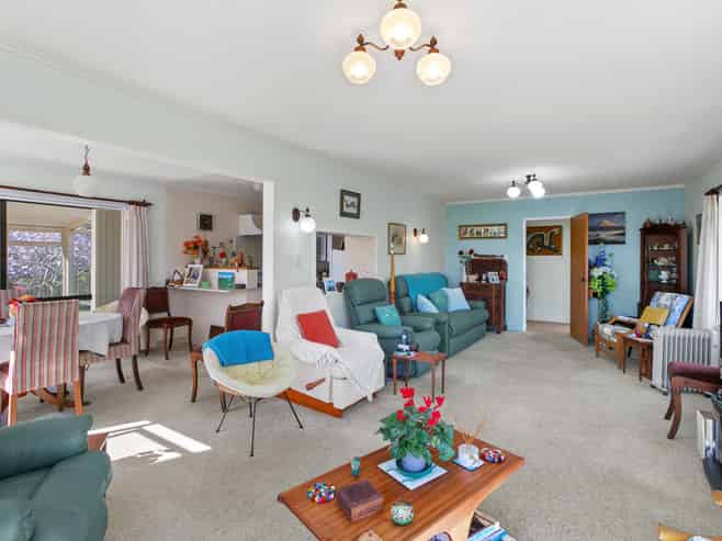 53 McFarlane Street, Oakura