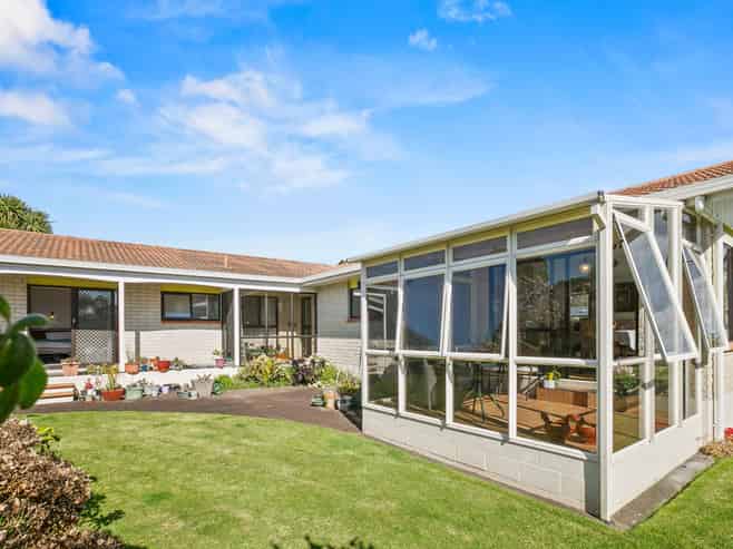 53 McFarlane Street, Oakura