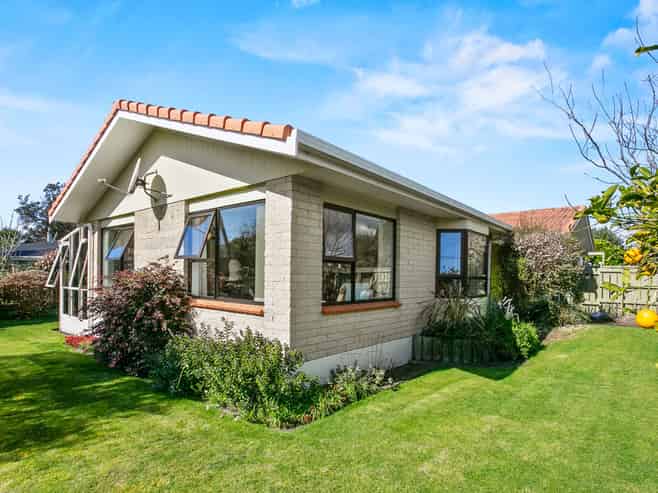 53 McFarlane Street, Oakura