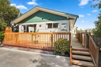 1/5 Zita Avenue, Matakatia