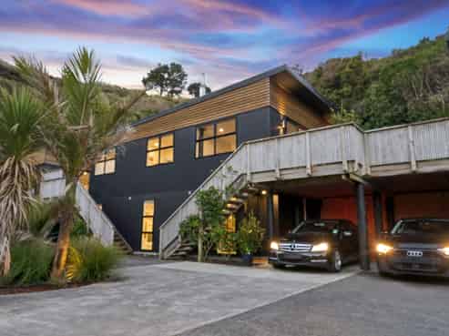12 Appleton Place, Karori