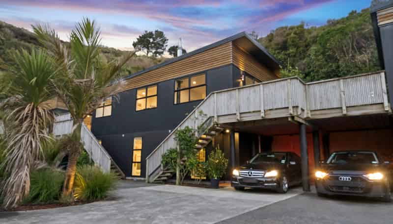 12 Appleton Place, Karori