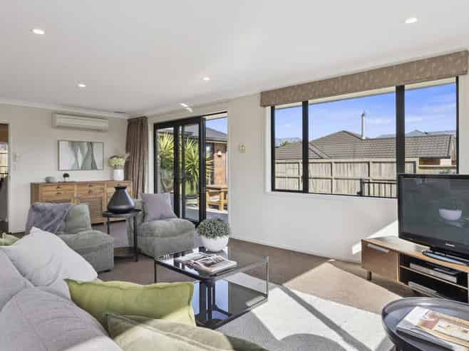 7 St Clair Close, Saint Clair