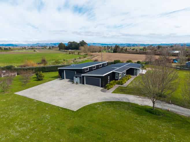 32 ROYD ROAD WEST, Makauri