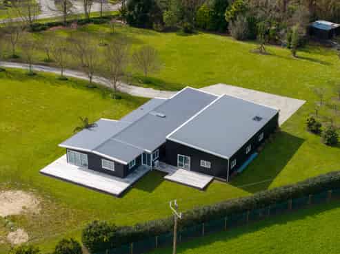 32 ROYD ROAD WEST, Makauri