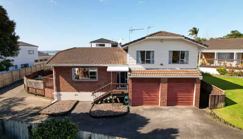 1/8 White Heron Drive, Massey