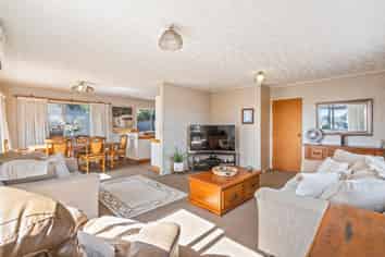1/8 White Heron Drive, Massey