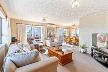 1/8 White Heron Drive, Massey