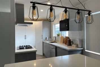 2/8 Freeland Avenue,, Mount Roskill