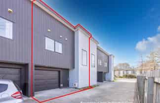 3/105 Knighton Road, Hillcrest